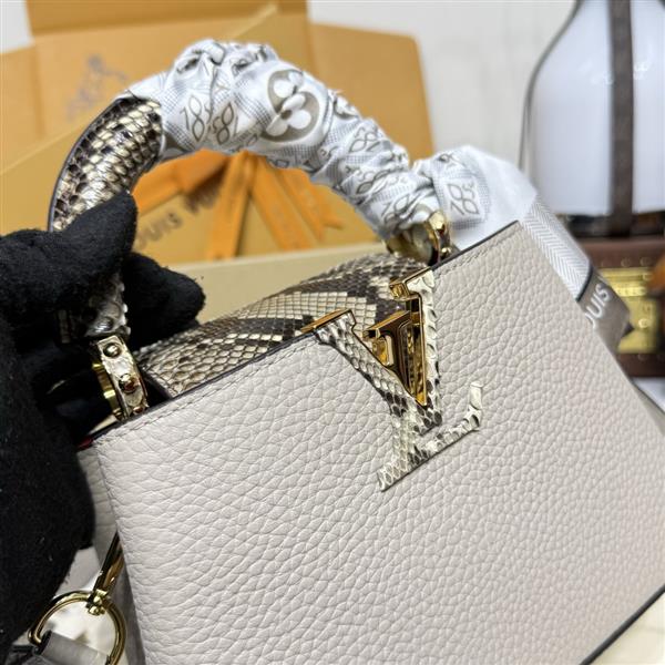 2026120164254642 820